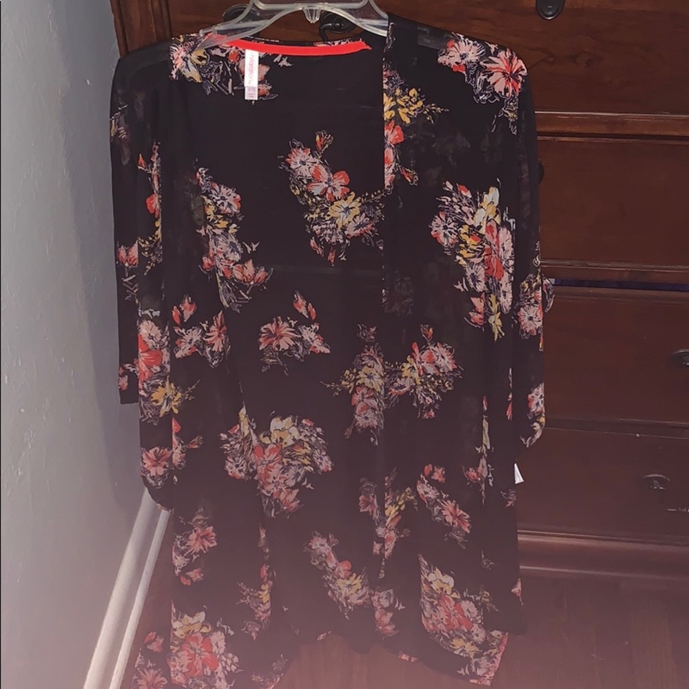Kimono flower print top